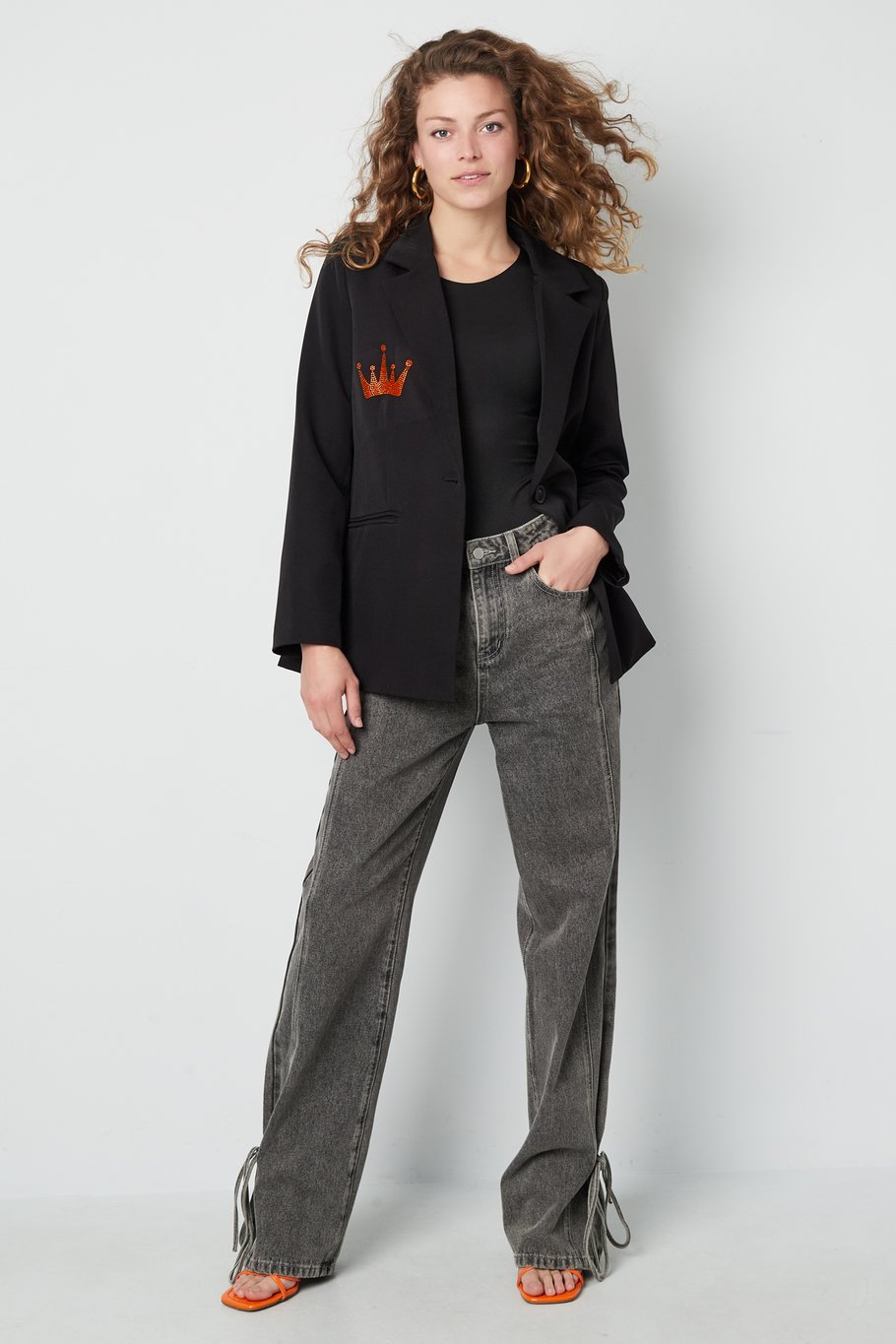 Queen Blazer Kingsday - Schwarz Bild4
